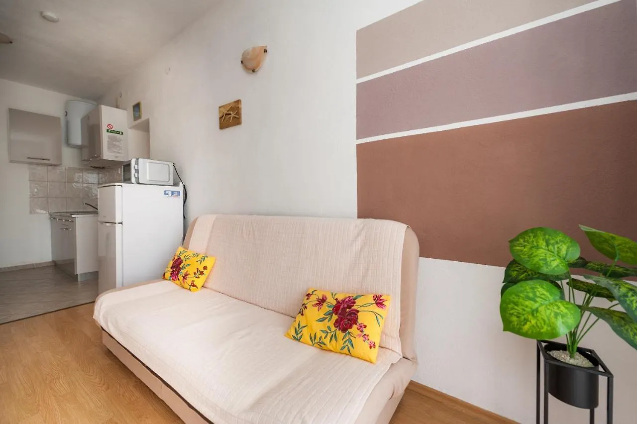 Anamaria Apartments Traù