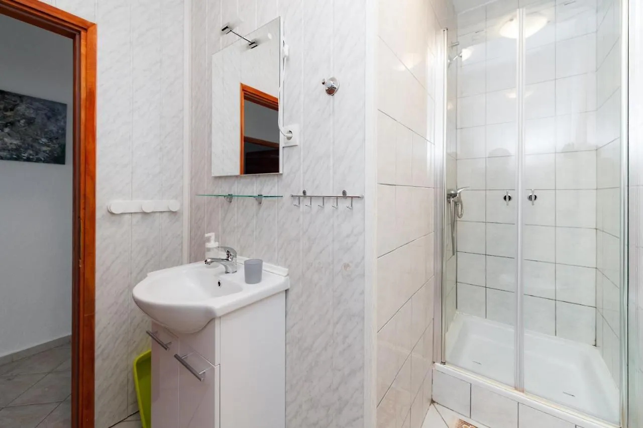 Anamaria Apartments Traù Croazia